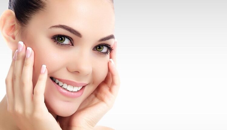 خلطات طبيعية لإزالة شعر الوجه نهائياً
