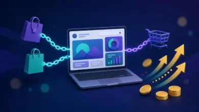 حاسوب محمول تربطه روابط بأكياس تسوق وعربة شراء وعملات ذهبية يرمز إلى التسويق بالعمولة